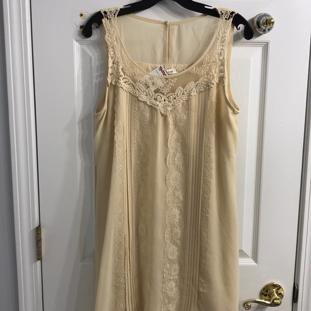 Cream Lace Dress. New with tags.